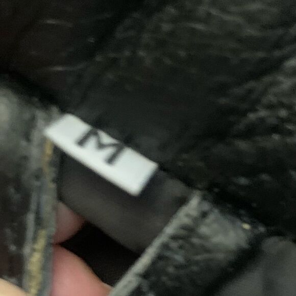 Vintage
Black Leather Patched God Bless America Motorcycle Jacket Size Medium - Picture 14 of 16